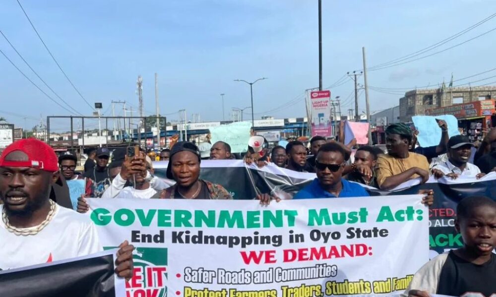 MASSIVE PROTESTS ERUPT IN IBADAN AS ACTIVISTS DEMAND RELEASE OF 47 ABDUCTION VICTIMS