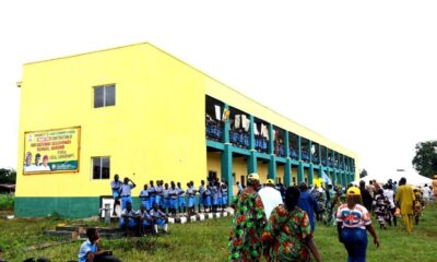 Gbenekama, EMT Foundation Deliver Equipped Classroom Block to Benikrukru School