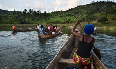 Adowei Binaebi Supports Fenegbene Fishermen, Women With Free Paddles